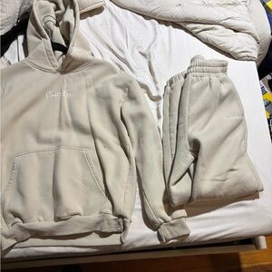 Women’s Comfrt Hoodie and Sweatpants Set